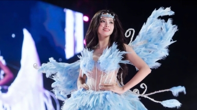 Hoa hậu Tiểu Vy xin lỗi sau tranh cãi liên quan đến sự kiện có logo ứng dụng cá cược