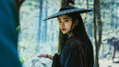 Review Alienoid 2: Phim siêu anh hùng Hàn Quốc trở lại hài hước, kỹ xảo ấn tượng