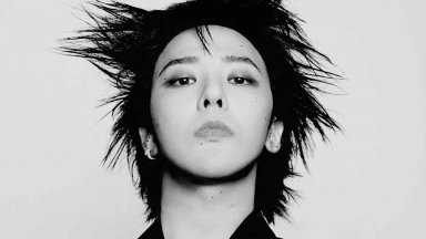 G-Dragon 'bung xõa' trong album mất 12 năm mới hoàn thành