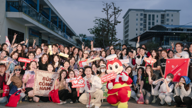 Jollibee bùng nổ cùng sinh viên qua sân chơi âm nhạc The Jolly Stars 2025