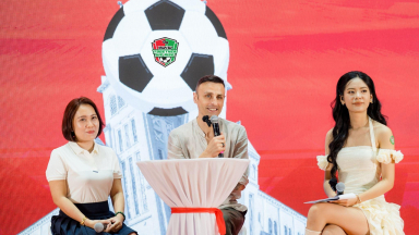 Dimitar Berbatov Tái Ngộ Fan Việt tại sự kiện “Together We Rise”