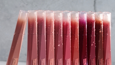 3CE mở màn 2026 bằng dòng son Pha Lê Misty Lip Bare, nhanh chóng “gây sốt” trong cộng đồng sắc đẹp