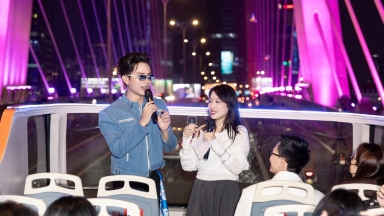 OPPO Reno15 Series cùng Neko Lê khuấy động Tếch Bus, tạo dấu ấn kết nối với fan giữa trung tâm TP.HCM