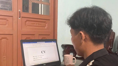 Tốt nghiệp ĐH nhưng viết không được hồ sơ xin việc?: Nhiều CV giống nhau đến mức vô hồn