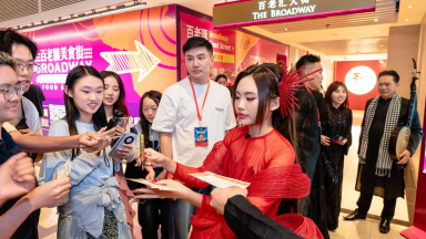 Ban tổ chức Sing! Asia lên kế hoạch riêng cho Phương Mỹ Chi sau chung kết