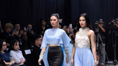 Hoa hậu Phương Linh và Á hậu Đỗ Cẩm Ly cùng đảm nhận vai trò vedette tại Tech-shion show