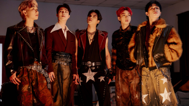 11 Tân Binh Thăng Cấp chuẩn phong thái “idol” trong MV “Show Me”