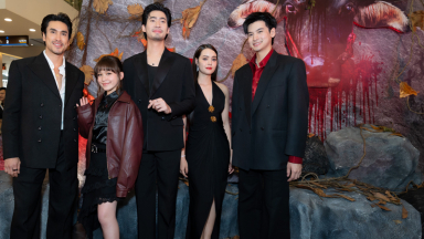 Thảm đỏ Tee Yod: Quỷ Ăn Tạng Phần 3 bùng nổ visual với “5 anh em” nhà Nadech Kugimiya
