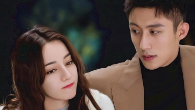 Sức khỏe Địch Lệ Nhiệt Ba suy kiệt giữa tin đồn bí mật sinh con