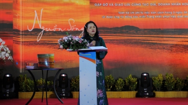 Nguồn Sống – Sách ảnh của Hoàng Thị Bích Thảo ra mắt: Hơn một thập kỷ 'hẹn hò' với mặt trời