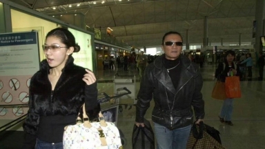 Bố Tạ Đình Phong từng có 3 năm không 'đụng chạm' tình trẻ kém 49 tuổi