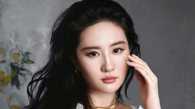 Lưu Diệc Phi gây xôn xao vì không đóng phim suốt 2 năm