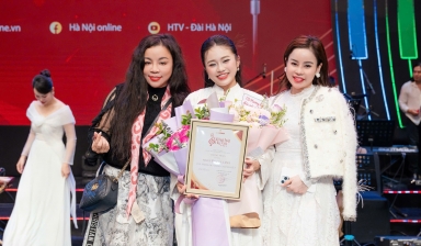Thí sinh 16 tuổi gây “thổn thức” với Thư Hà Nội, xuất sắc giành giải Nhì Tiếng hát Hà Nội