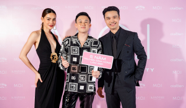 Hồ Ngọc Hà khoe visual đỉnh cao trong sự kiện kỷ niệm 5 năm làm “bà chủ” local brand mỹ phẩm