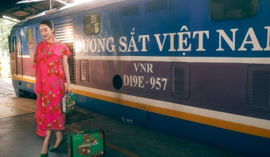 Giáng My hóa nàng thơ, khoe sắc trong bộ sưu tập 'Thanh Xuân' của VUNGOC&SON