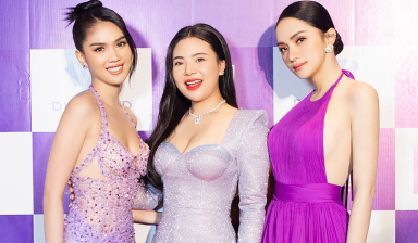 Hoa hậu Hương Giang đọ sắc cùng Ngọc Trinh trên thảm đỏ, tinh tế nhường lại vị trí 'spotlight'