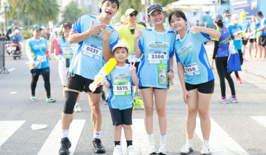 Ngàn Khoảnh Khắc Mát Mẻ Hạ Nhiệt Nắng Hè Tại Đường Chạy Nước Revive Water Run Đà Nẵng 2025