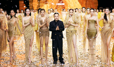 Ngũ long vedette hội tụ tại show “Golden Heritage” của Lê Thanh Hòa