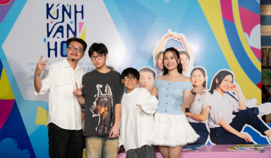 Hai con trai đóng phim điện ảnh Kính Vạn Hoa cùng Hứa Minh Đạt - Lâm Vỹ Dạ