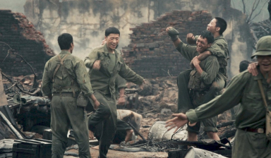 'Mưa đỏ' chính thức soán ngôi 'Mai', trở thành phim Việt ăn khách nhất lịch sử phòng vé