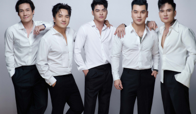 Ưng Hoàng Phúc, Khánh Phương, Lâm Chấn Huy, Dương Ngọc Thái, Lưu Hưng kết hợp thành Ngũ Hổ Tướng