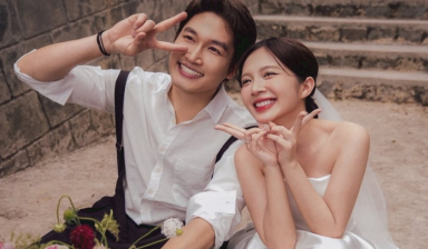 Đình Tú đáp trả khi bà xã bị chê lùn, chân ngắn