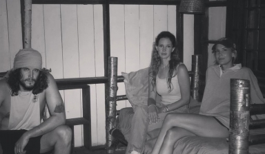 Sau nhiều lần “delay”, Lana Del Rey cuối cùng cũng phát hành single “White Feather Hawk Tail Deer Hunter”