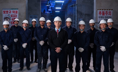 Phan Đinh Tùng và tiếng lòng người viễn xứ qua MV Nước ngoài