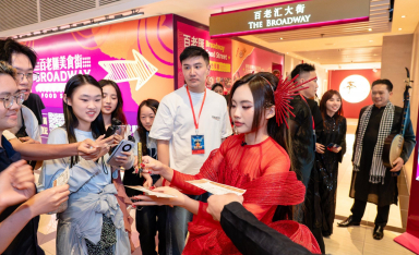 Ban tổ chức Sing! Asia lên kế hoạch riêng cho Phương Mỹ Chi sau chung kết