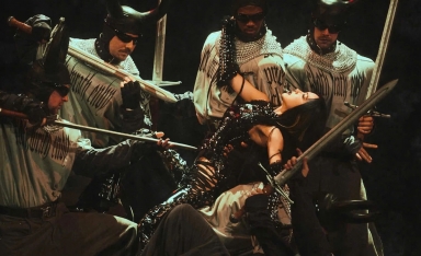 Concert 760 tỉ đồng của Thái Y Lâm bị khiếu nại vì lý do tâm linh