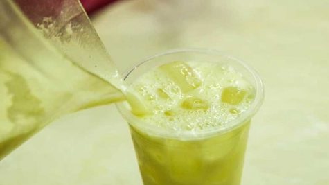 Cứ ngỡ nước mía vừa rẻ vừa giải khát, đến khi chuyên gia cảnh báo hậu quả thì ai cũng “giật mình”