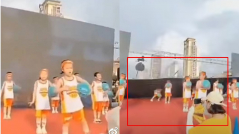 Clip: Đang diễn văn nghệ phông màn sân khấu bất ngờ đổ sập khiến 9 em nhỏ bị thương