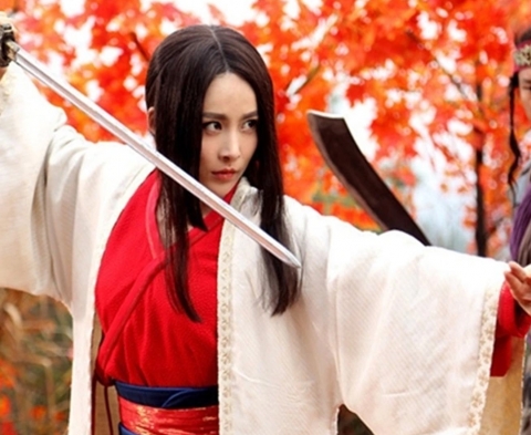 Từng ngang hàng Dương Mịch, mỹ nhân 'Thiên long bát bộ' sụp đổ vì scandal ảnh nóng