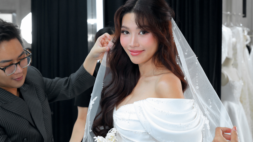 Chiếc váy “2 trong 1” được Chế Nguyễn Quỳnh Châu chọn cho đêm tiệc cưới có gì đặc biệt?