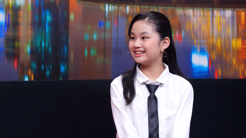 Bé gái 10 tuổi giấu tài khoản mạng xã hội 13.900 like vì “sợ mẹ bị sốc”