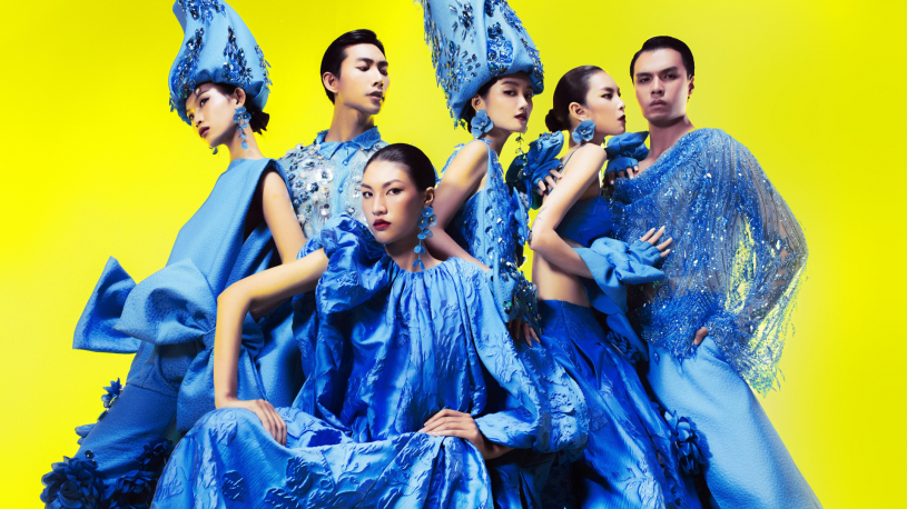 Poster chính thức của show 'Nơi Pháo Hoa Rực Rỡ' — Khi thẩm mỹ Á Đông chạm vào cuộc viễn du hiện đại