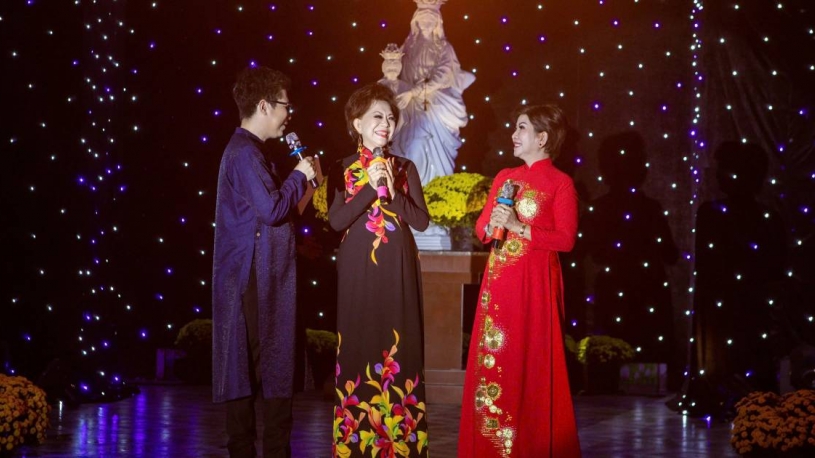 Danh ca Giao Linh, Họa Mi hát giữa 'Mùi khói bếp': Khi âm nhạc sưởi ấm những phận đời nghèo khó