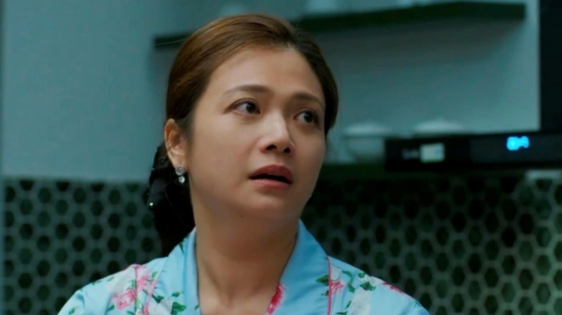 Mỹ nhân phim giờ vàng vừa tái xuất đã gây tranh cãi