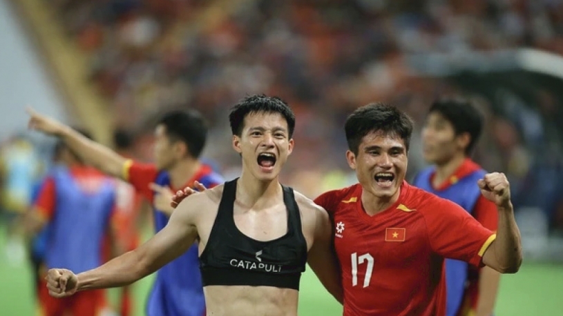Lại Văn Sâm, Nguyễn Văn Chung mừng U.22 Việt Nam vô địch SEA Game 33