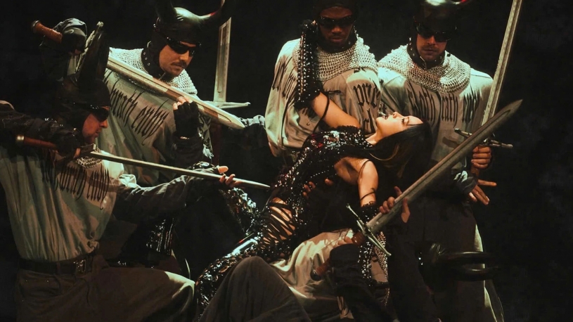 Concert 760 tỉ đồng của Thái Y Lâm bị khiếu nại vì lý do tâm linh