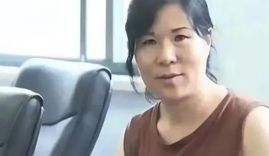 Bố mẹ lo quá kỹ, người phụ nữ 52 tuổi trải qua 3 đời chồng nhưng vẫn cần bố mẹ chăm bẵm