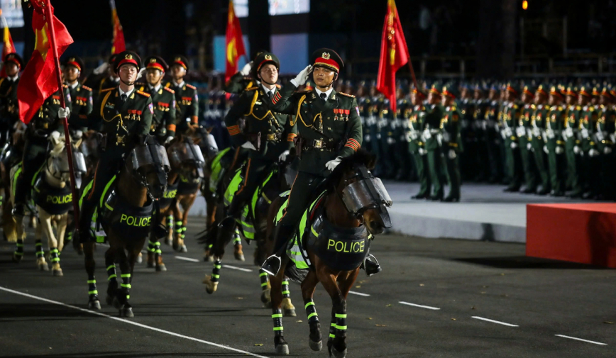 Diễu binh là gì, có khác diễu hành, duyệt binh?