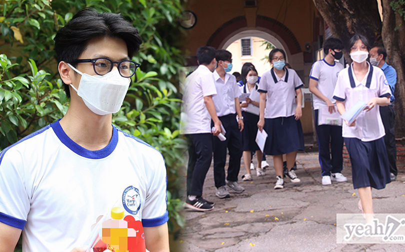 Không khí sau buổi thi THPT 2022 tại TP.HCM: Nam sinh đầu tiên bước ra từ điểm thi chuẩn 'hotboy', thu hút mọi ánh nhìn