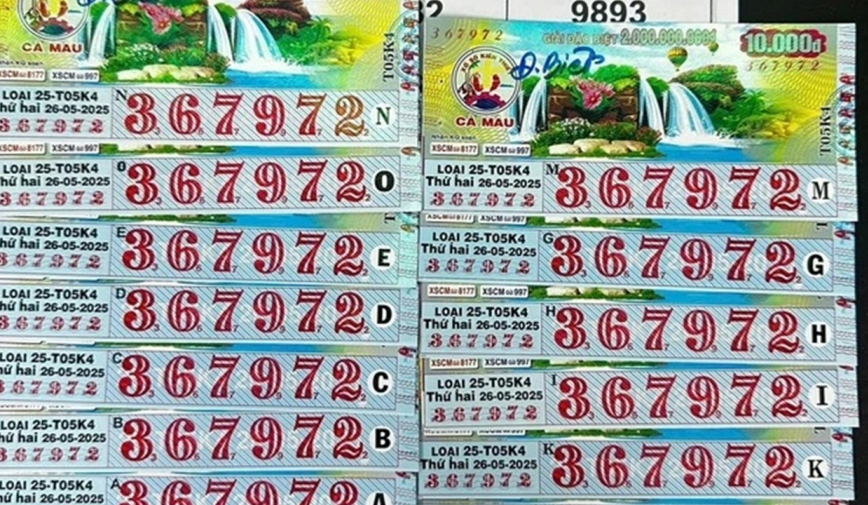 Người đàn ông 'chung thủy với số 72' trúng 13 tờ vé số độc đắc