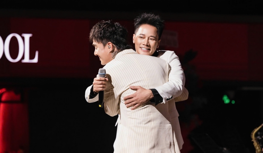 Anh Quân Idol và sự trở lại sau bản hit 100 triệu view: 'Tôi từng buồn vì khán giả chỉ biết nhạc, không biết mặt'