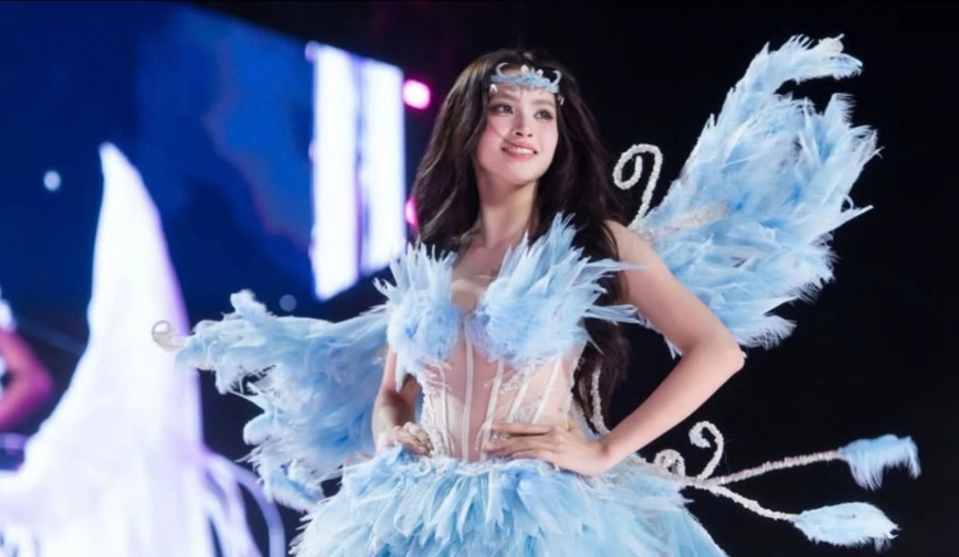 Hoa hậu Tiểu Vy xin lỗi sau tranh cãi liên quan đến sự kiện có logo ứng dụng cá cược