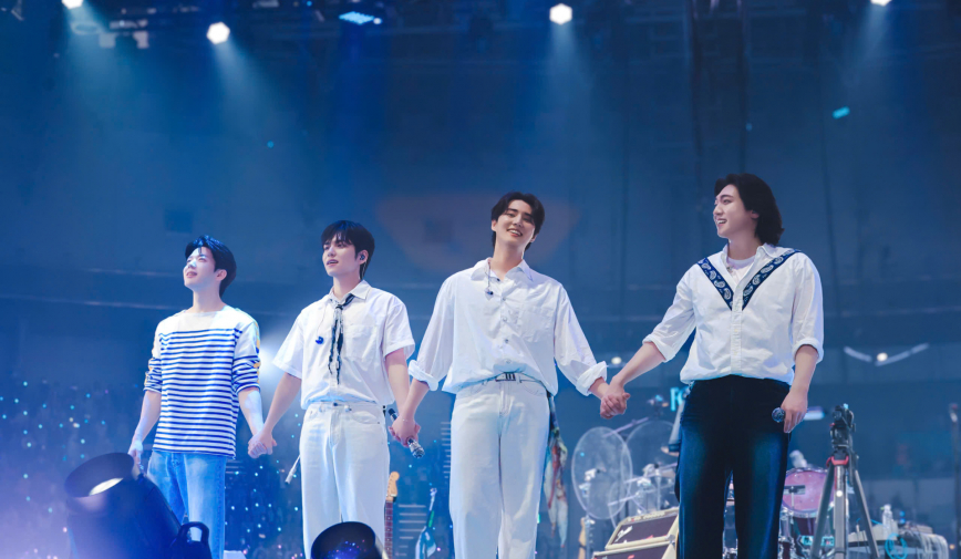 DAY6 chính thức đặt chân đến Việt Nam trong tour diễn kỷ niệm 10 năm hoạt động