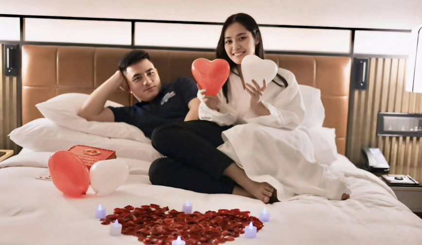 Hoa hậu Nông Thúy Hằng gây bàn tán vì tạo bất ngờ cho bạn trai nhân dịp Valentine Trắng