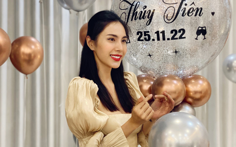 Ca sĩ Thuỷ Tiên được fan tổ chức sinh nhật bất ngờ, gửi gắm: 'Trở thành fan chị là nghiệp của tụi em'