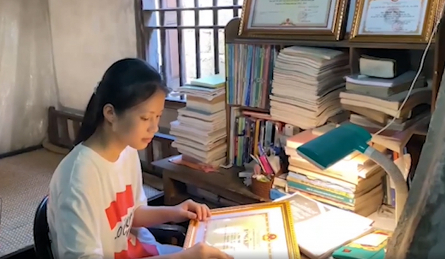 Được 4 trường Đại học danh tiếng tuyển thẳng, nữ sinh Hà Tĩnh nguy cơ lỡ hẹn với giảng đường vì hoàn cảnh khó khăn